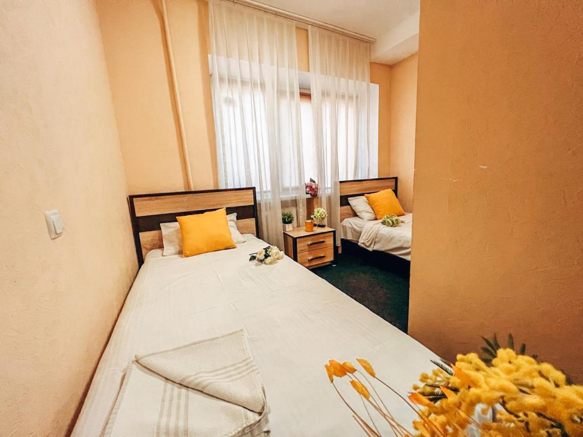 Guest House Near Railway Station Киев Экстерьер фото